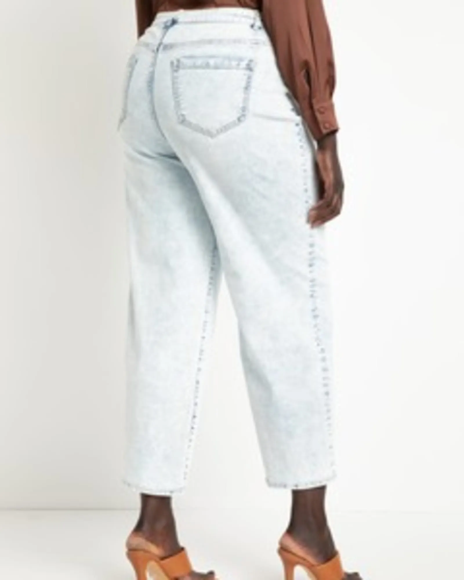Audrey Pleated Straight Leg Jeans | Light Wash
