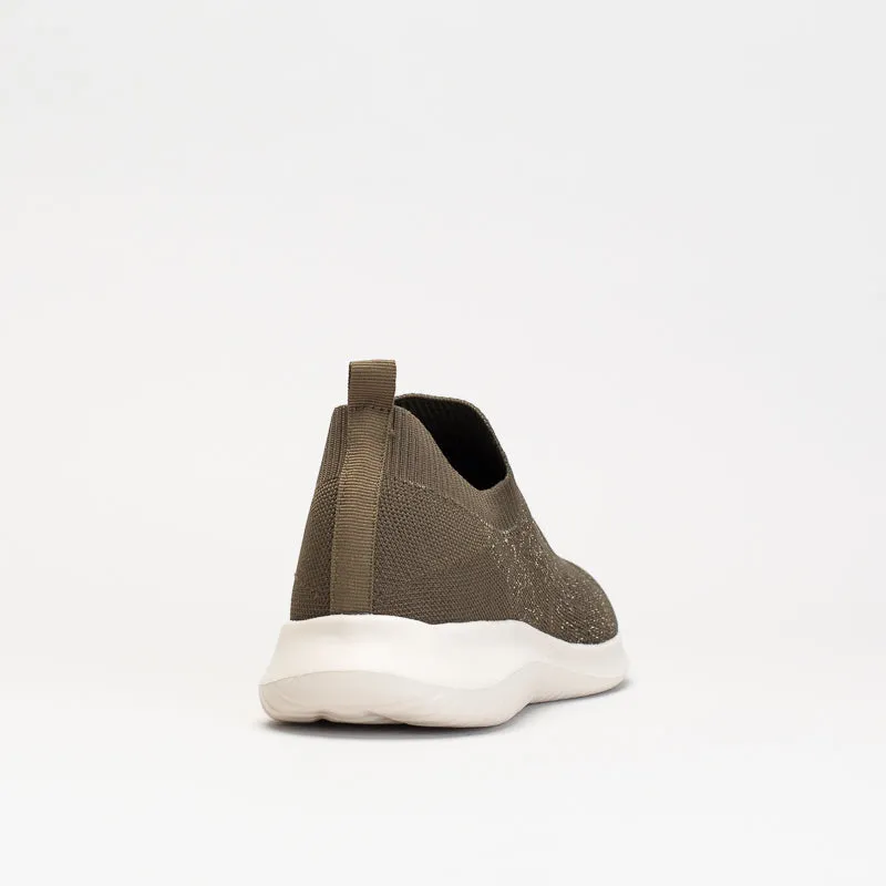 Giovanni Women Lurex Slip On Knit Sneaker _ 150621