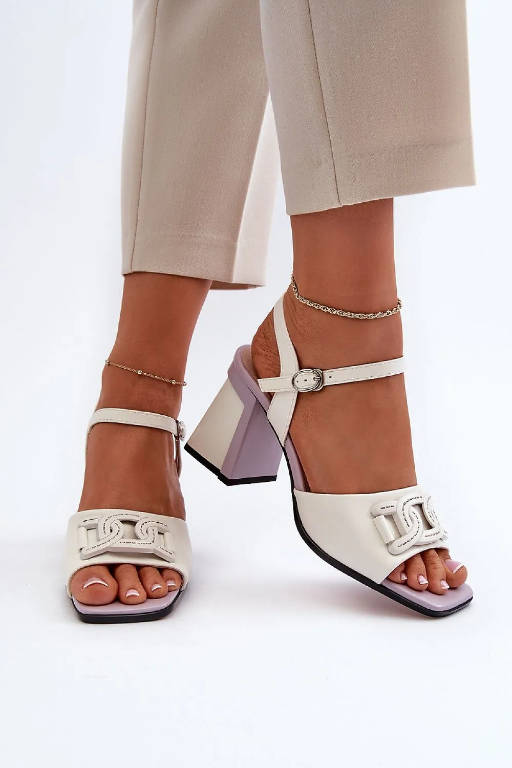 Heel sandals model 195418 Step in style