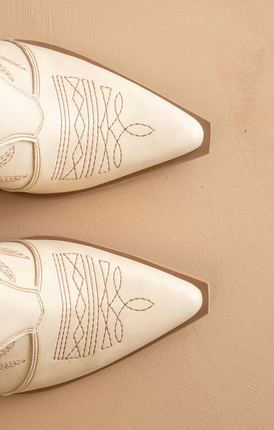 Ivory Western Heeled Mule