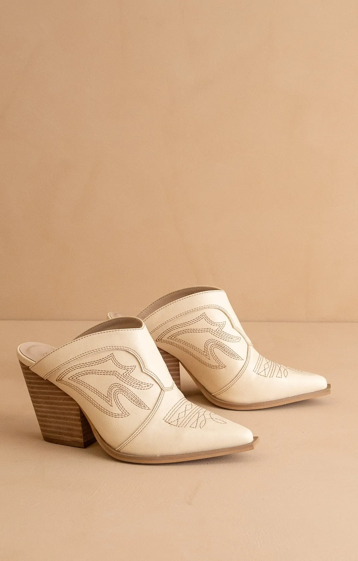 Ivory Western Heeled Mule