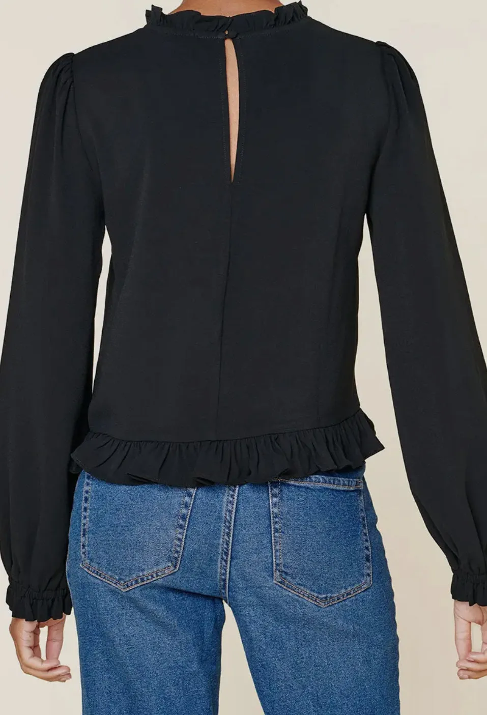 Meet and Greet Ruffle Top