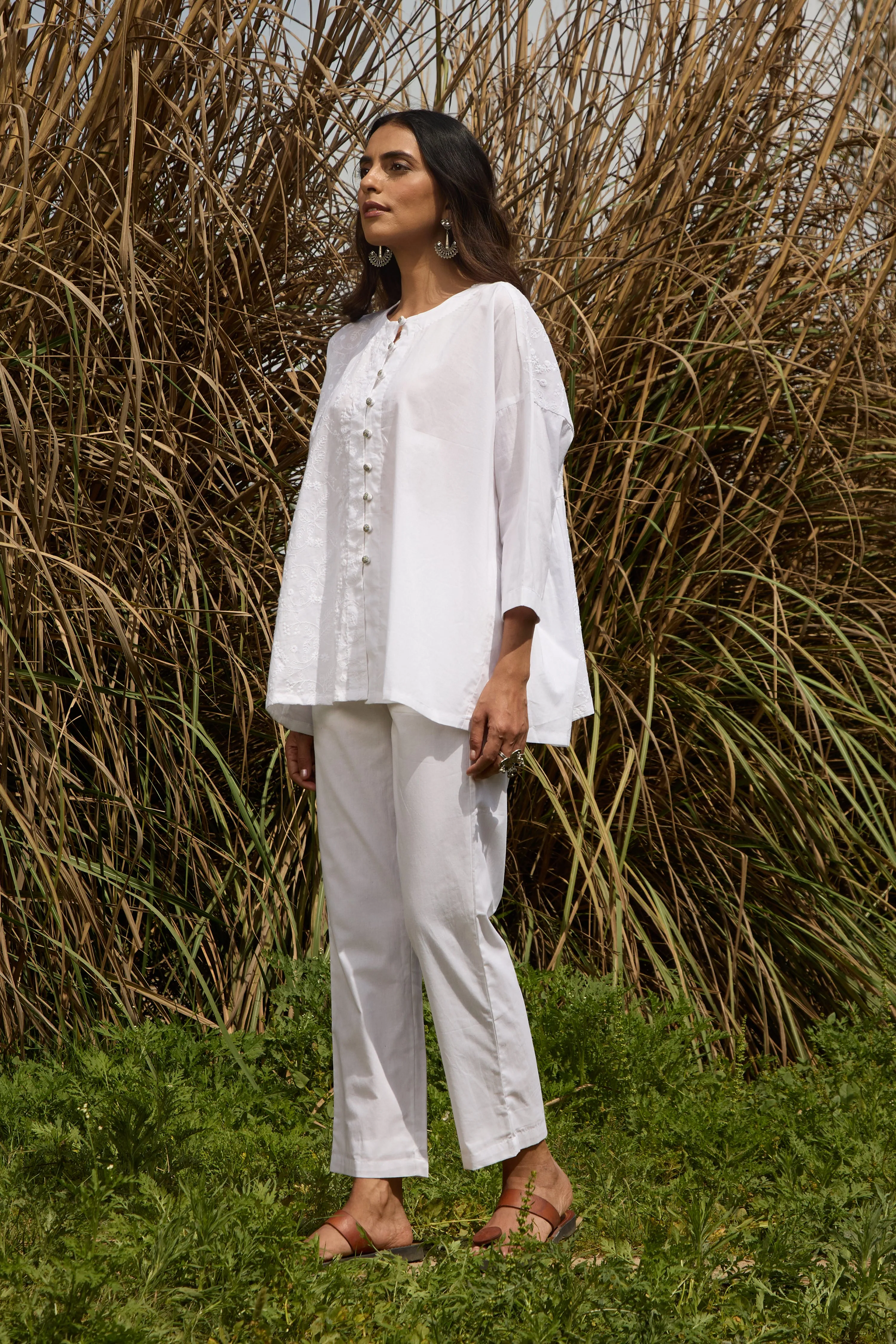 trueBrowns White Cotton Embroidered Relaxed Co-ord Set